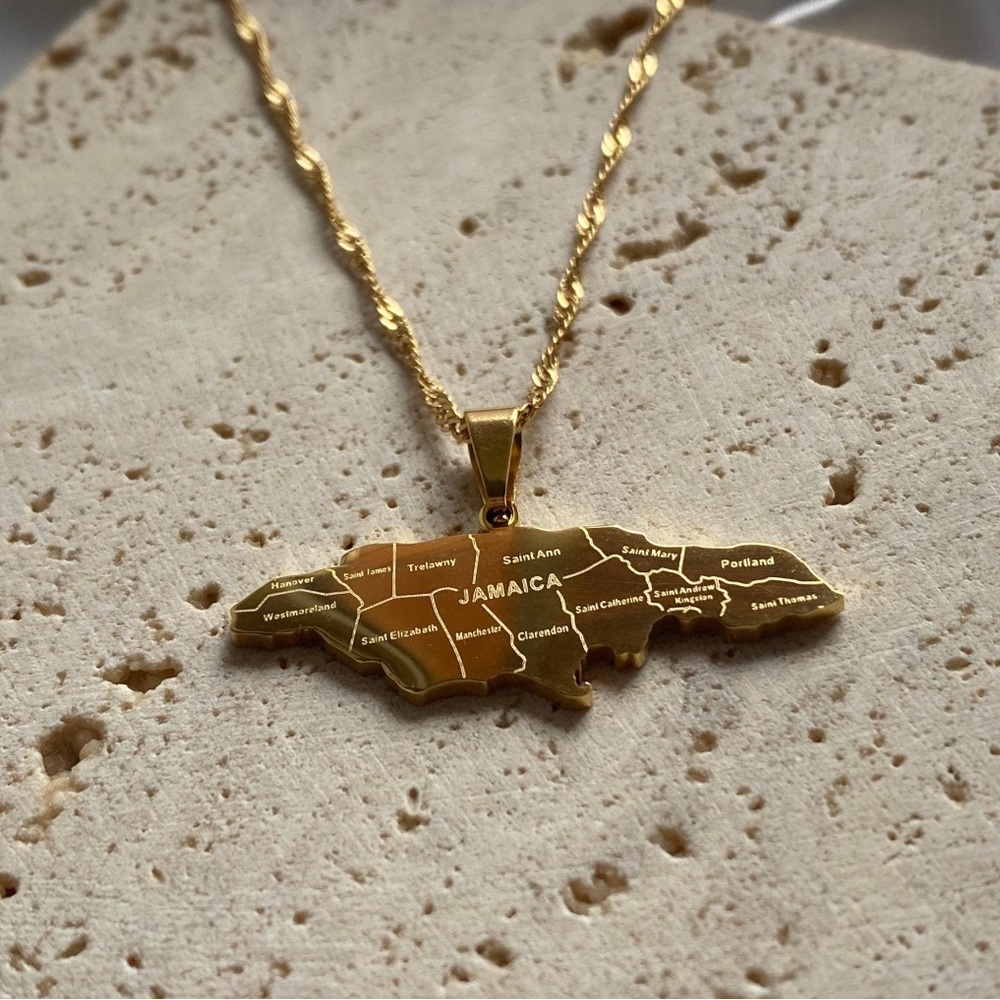 Jamaica Map Pendant Necklace 18inch